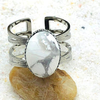 BAGUE REGLABLE HOWLITE