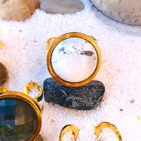 BAGUE REGLABLE ACIER DORÉ PIERRES NATURELLES 16 MM